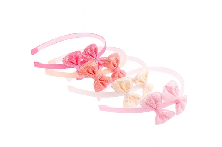 Opaski z brokatowymi kokardami